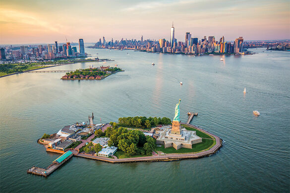 (Image)-image-Etats-Unis-New-York-Statue-de-la-Liberte-07-as_231608405.jpg - Photo