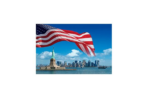 (vignette)-Vignette-Etats-Unis-New-York-Drapeau-Statue-Liberte-31-it_28753162-09032017.jpg - Photo